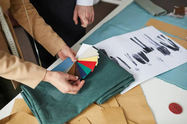 Diseñadores eligen el color para la colección — Foto de Stock