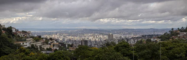 Zachód Słońca Krajobraz Miasta Wysokich Budynków Drapaczy Chmur Belo Horizonte Zdjęcie Stockowe