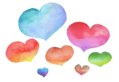 Farklı boyutlarda suluboya kalpler..