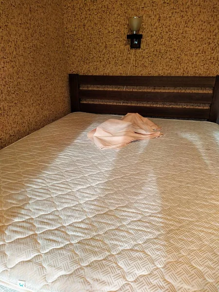 Простирадло Ліжку Матрац Спальні — стокове фото