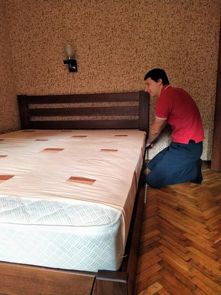 Европейское Постельное Белье Матрасе Спальне — стоковое фото
