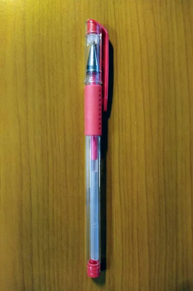Розовый Цвет Ручки Деревянном Фоне — стоковое фото