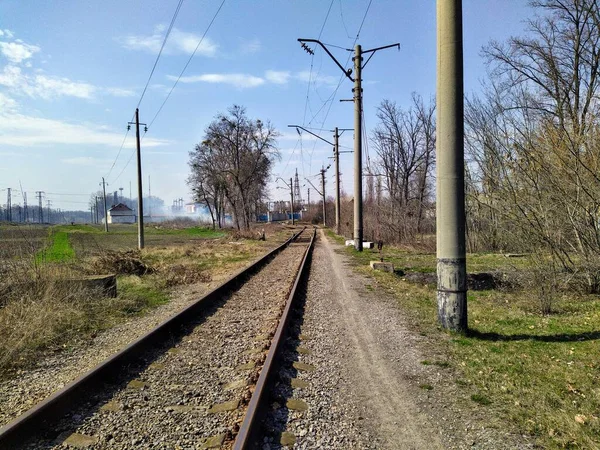 Ferrovia Campo Rural Dia Ensolarado Primavera — Fotografia de Stock