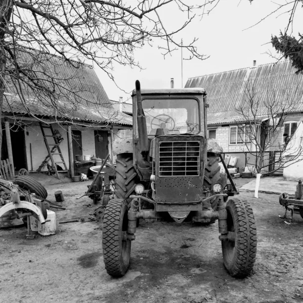 Black White Photo Tractor Farm Yard Rural Countryside Spring Season — Stock Photo, Image