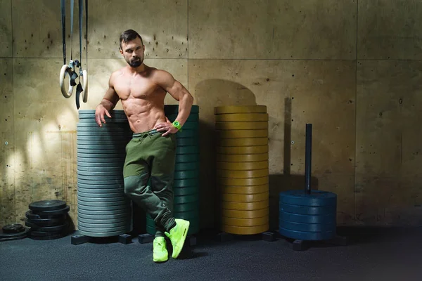 Poz atlet spor giyim