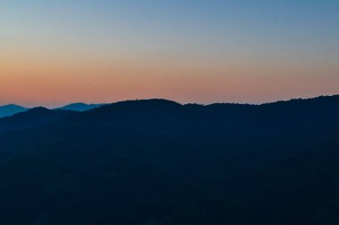 dağ Sunrise 