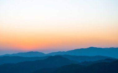 dağ Sunrise 