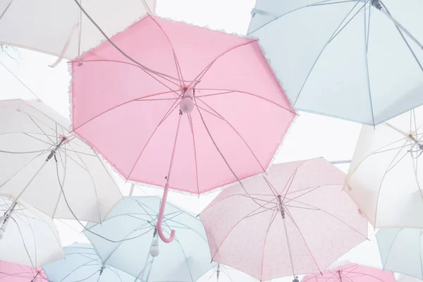 Padrão guarda-chuva pastel — Fotografia de Stock