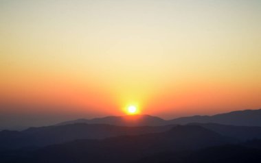 dağ Sunrise 