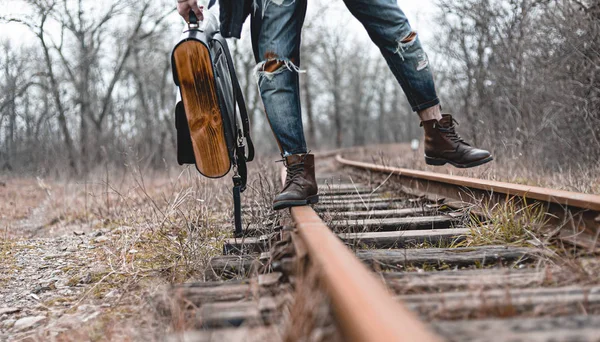 Tipo Con Botas Gamuza Otoño Ferrocarril Concepto Senderismo Viajes Ropa — Foto de Stock