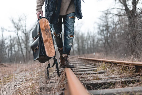 Tipo Con Botas Gamuza Otoño Ferrocarril Concepto Senderismo Viajes Ropa — Foto de Stock