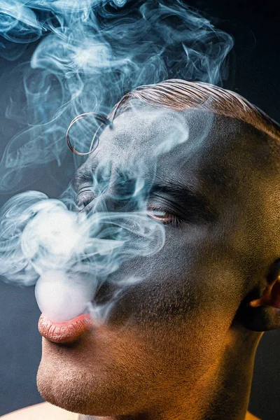 Studio Portrait Make Guy Blowing Smoke Art Stock Photo Addition — Stock Photo, Image
