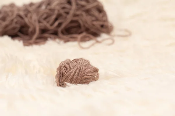 編み物用のボールと糸 — ストック写真