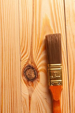 Yakın plan ahşap kaplama için fırça. Bir inşaat fırçasının stok fotoğrafı.