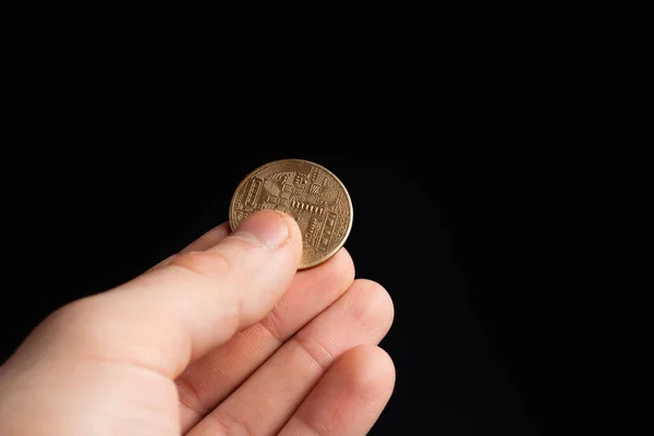 Bitcoin Coin Hand Black Background Stock Photo Man Holding Coin — Stock Photo, Image