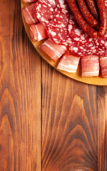 Assorted Meat Snacks Wooden Cutting Board Sausage Ham Bacon Smoked — Stock Photo, Image