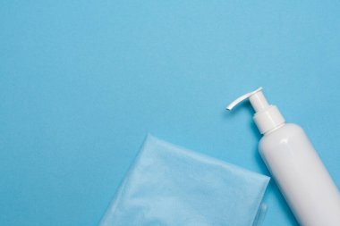 Tıbbi sağlık koruması. COVID-19 salgını. Koronavirüs salgınında hijyen kuralları geçerlidir. Konsept için arkaplan boş.