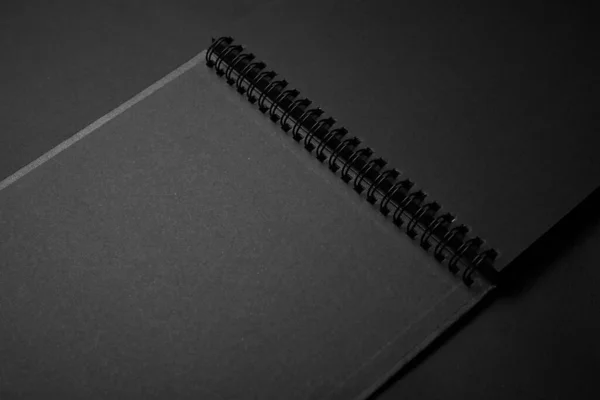 Κενό Μαύρο Σημειωματάριο Μαύρο Τραπέζι Μακιγιαρισμένη Φωτογραφία Κενό Μαύρο Πρότυπο — Φωτογραφία Αρχείου