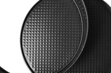 Yuvarlak metal pişirme kabı, izole. Çıkarılabilir tamponları olan pişirme biçimi.