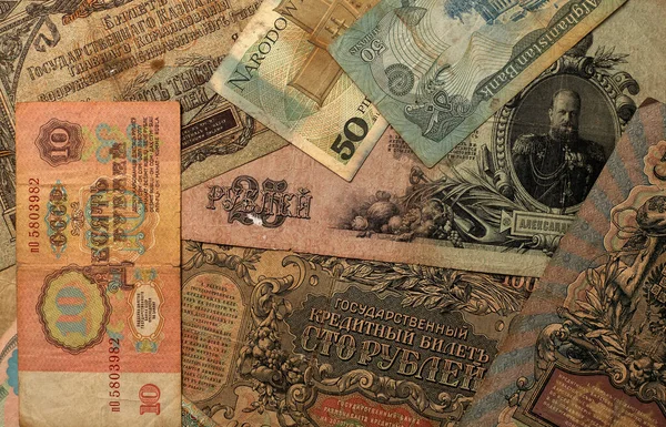古いヴィンテージの様々な銀行券からの背景 海外からのレトロな紙幣の回収 — ストック写真