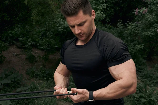 Atletisch Aantrekkelijke Man Buiten Aan Het Trainen Het Concept Van — Stockfoto