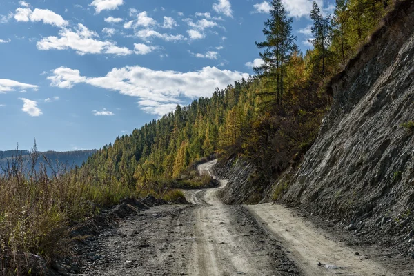 Podzim na horách silniční průsmyk — Stock fotografie
