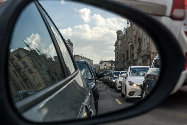 Şehir yol araçları trafik sıkışmaları — Stok fotoğraf