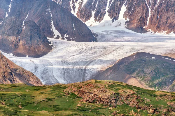 Geleira montanhas neve gelo verão — Fotografia de Stock