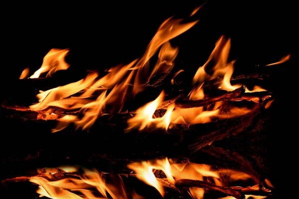 Fire flame water reflection bonfire — Stock Photo, Image