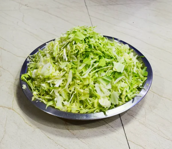 Las Fotografías Pequeñas Col Para Preparación Los Alimentos — Foto de Stock