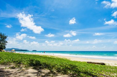 Güzel deniz. Karon beach, Phuket, Tayland. Asya
