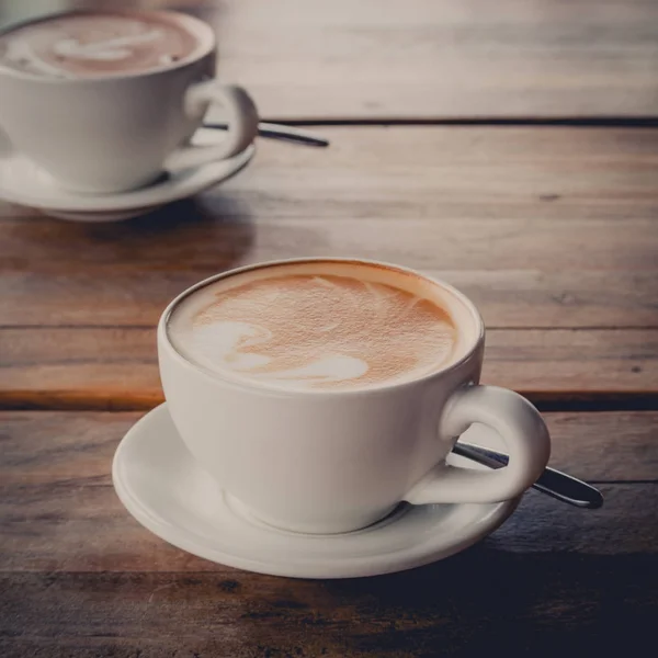Чашка кофе-латте — стоковое фото