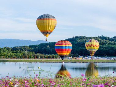 Chiangrai, Tayland - 30 Kasım 2017: sıcak hava balonu hazır