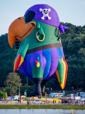 Chiangrai, Tayland - 30 Kasım 2017: sıcak hava balonu hazır