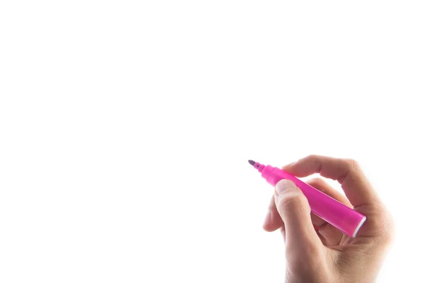 Mujer mano tomando pluma rosa escritura en pantalla blanca — Foto de Stock