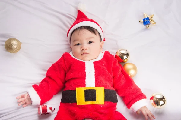 Asiatiska spädbarn Baby i santa kostym julfirande — Stockfoto