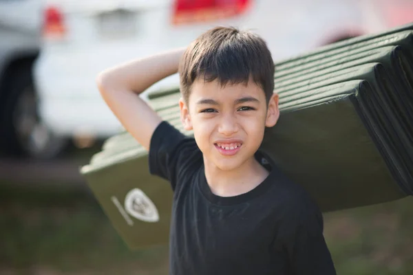 Fechar-se de menino feliz sorrindo — Fotografia de Stock