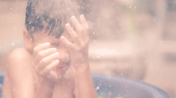 Little Boy Playing Water Splash — Stock Photo, Image