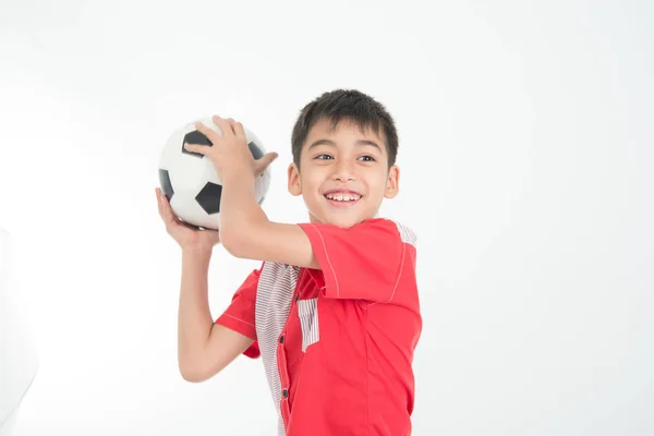 Portret Chłopca Weź Piłkę Stóp Rękę Białym Tle — Zdjęcie stockowe