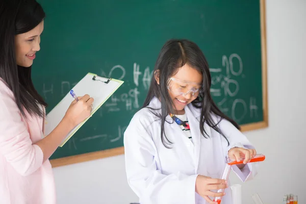 Little Students Study Science Classroom — Stock Photo, Image