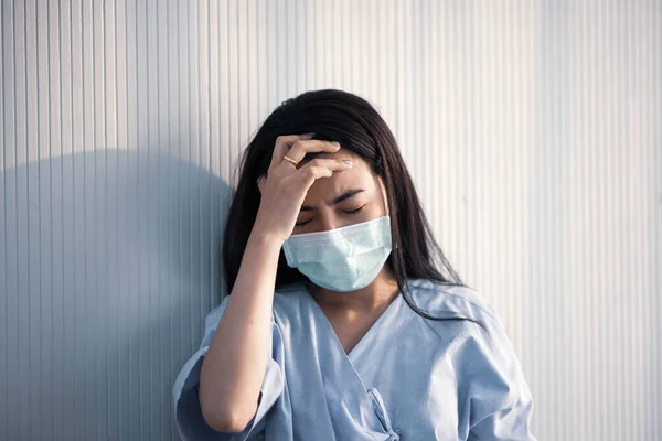 Azjatycka Pacjentka Nosząca Maskę Chroni Wirusa Przed Chorobą Szpitalu — Zdjęcie stockowe