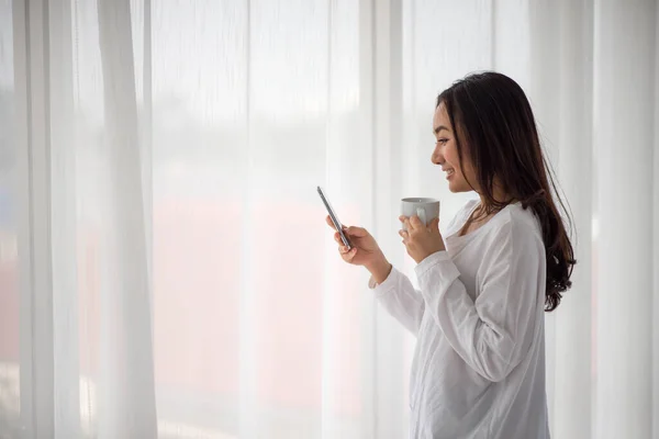 Mulher Asiática Trabalho Casa Beber Café Tempo Descanso Manhã — Fotografia de Stock