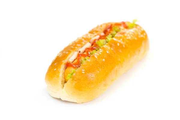 Hotdog på vit bakgrund — Stockfoto