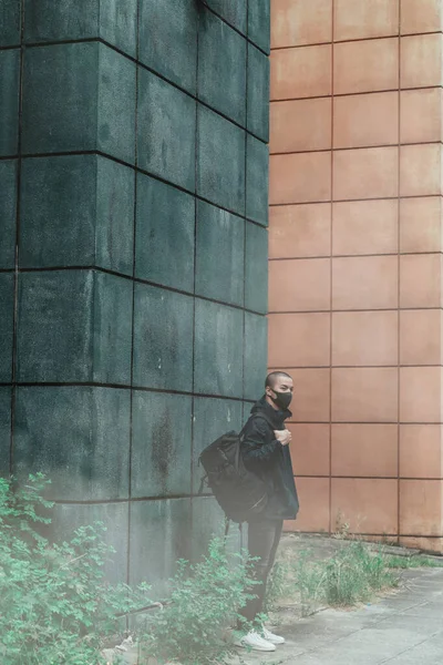 Mann Mit Echter Umwelt Smog Und Viren Gesichtsmaske Dichter Smog — Stockfoto
