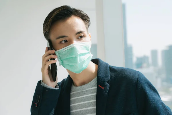 Quarantine Home Concept Young Asian Thai Man Wearing Doctor Mask — Stock Photo, Image