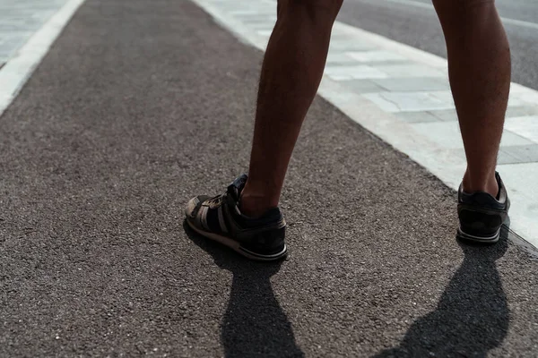 Jaki Sport Lubisz Najbardziej Man Legs Running Track Ready Winner — Zdjęcie stockowe