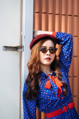 Güzel Taylandlı kadın retro tarzı.