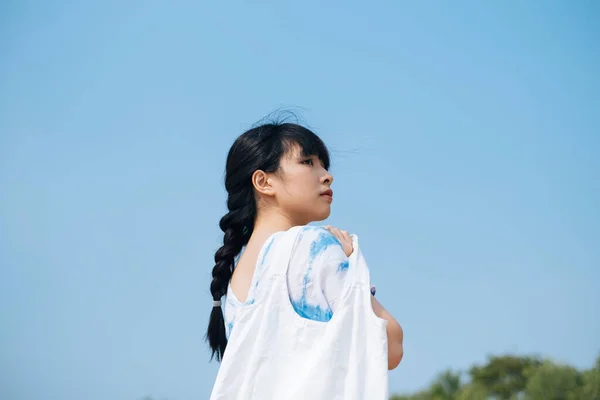 Beautiful Thai Girl White Cloth Bag — Stock Photo, Image