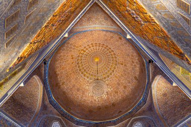 Özbekistan 'daki eski Özbek mezarı Amir Temur maqbarasi, Gori Amir' in içinde..