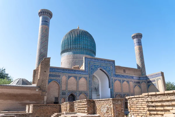 乌兹别克斯坦古Uzbek古墓外Amir Temur Maqbarasi Gori Amir — 图库照片